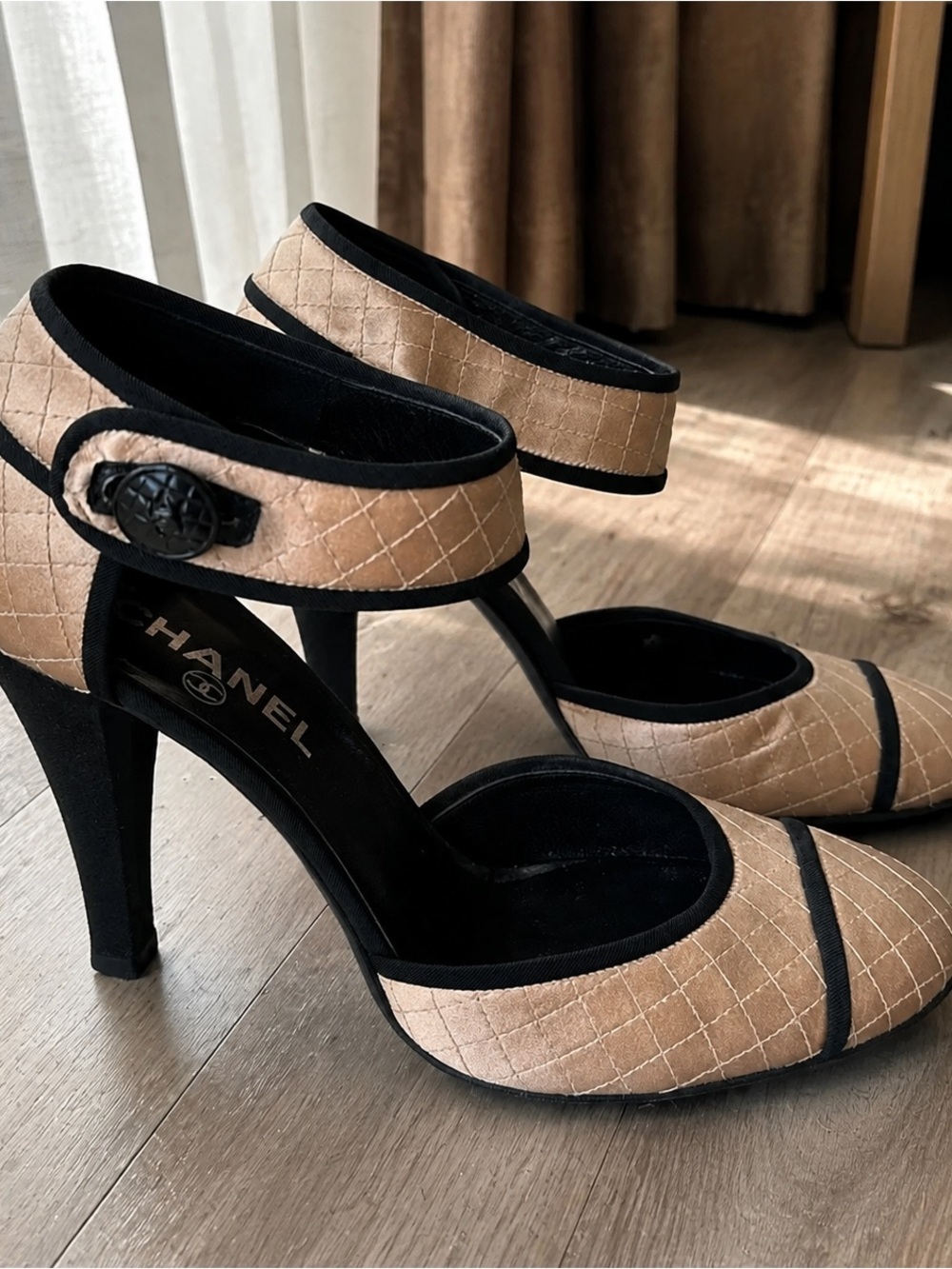 CHANEL Beige and Black Quilted Ankle-Strap Pumps - Picture 5 of 6